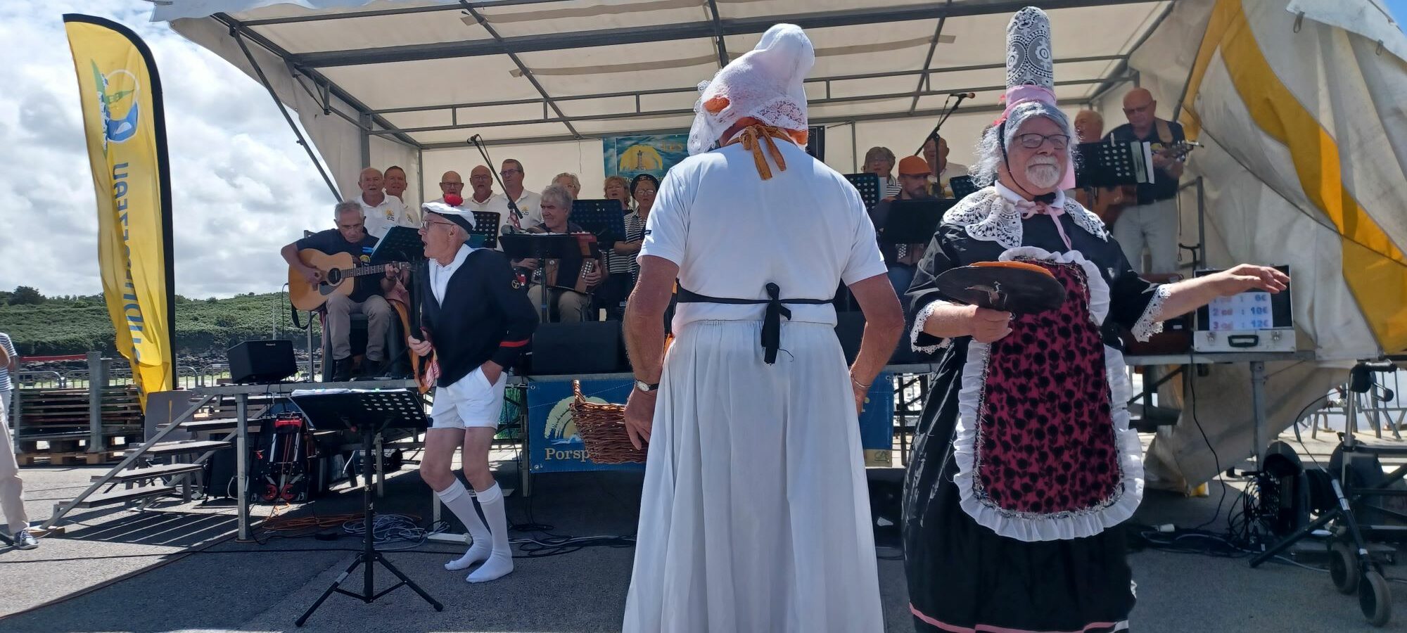 A Portsall on s'amuse et on danse